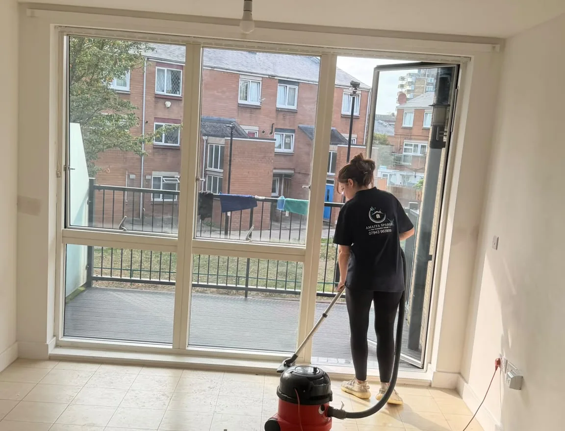 Amaiya Sparks cleaner on an end of tenancy clean